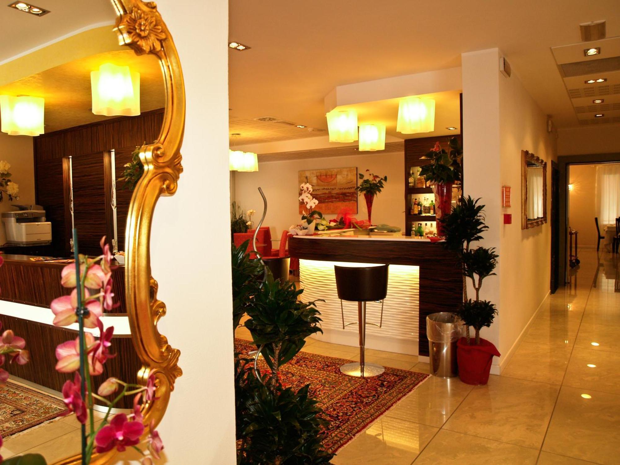 Hotel Villa Angelina Bibione Exterior foto